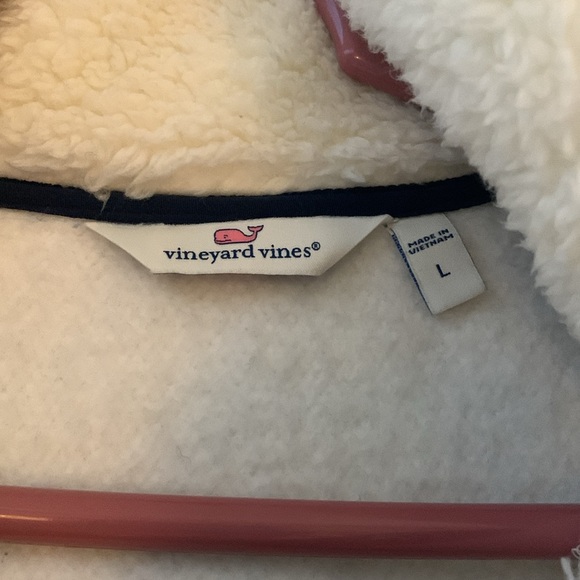 Vineyard Vines Fleece - Size L - Picture 3 of 5